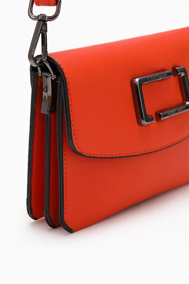 Koyu Mor Metal Logolu Omuz Çantası