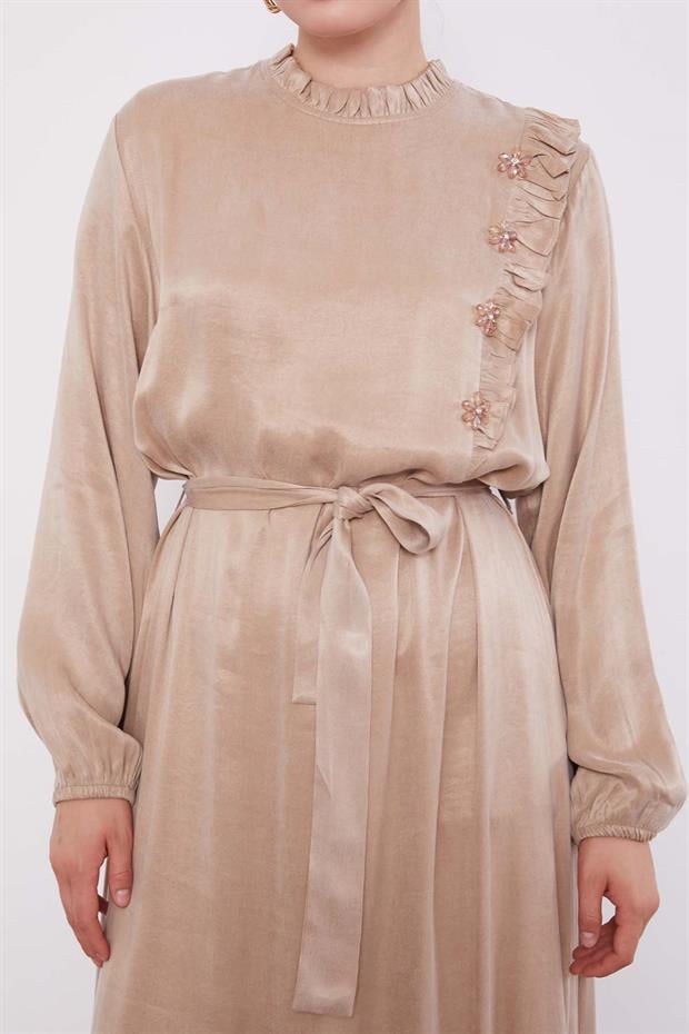 Krem Çiçek Taş Detaylı Cupra Elbise