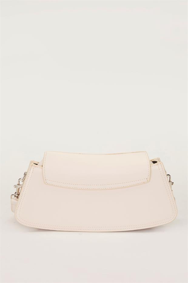 Krem Kapaklı Deri Askılı Baget Çanta