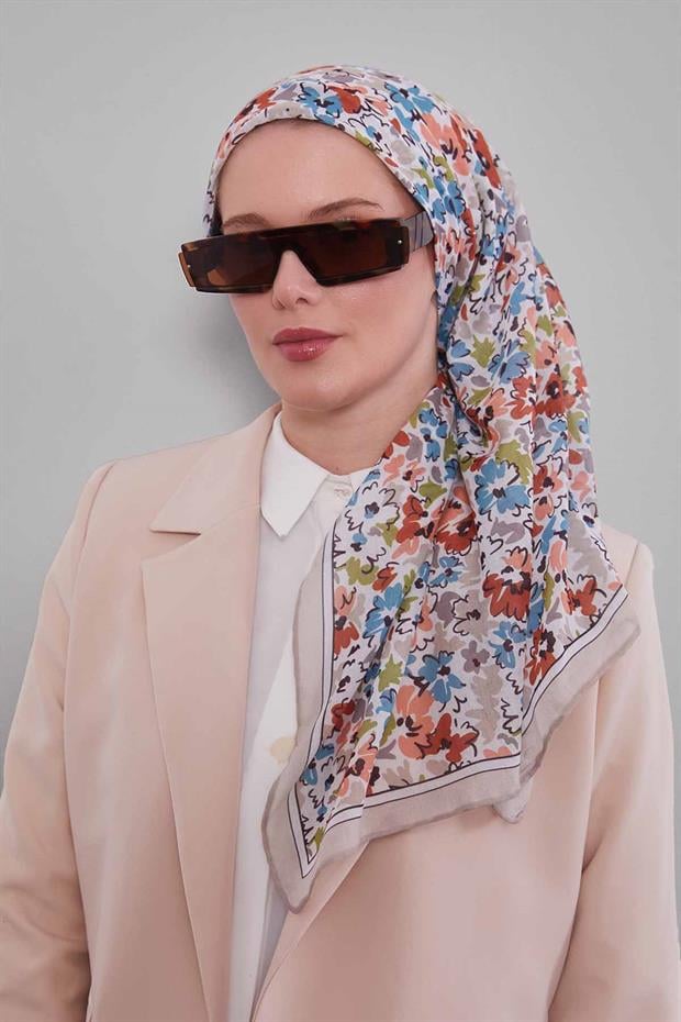 Krem Karışık Çiçek Desen Soft Eşarp