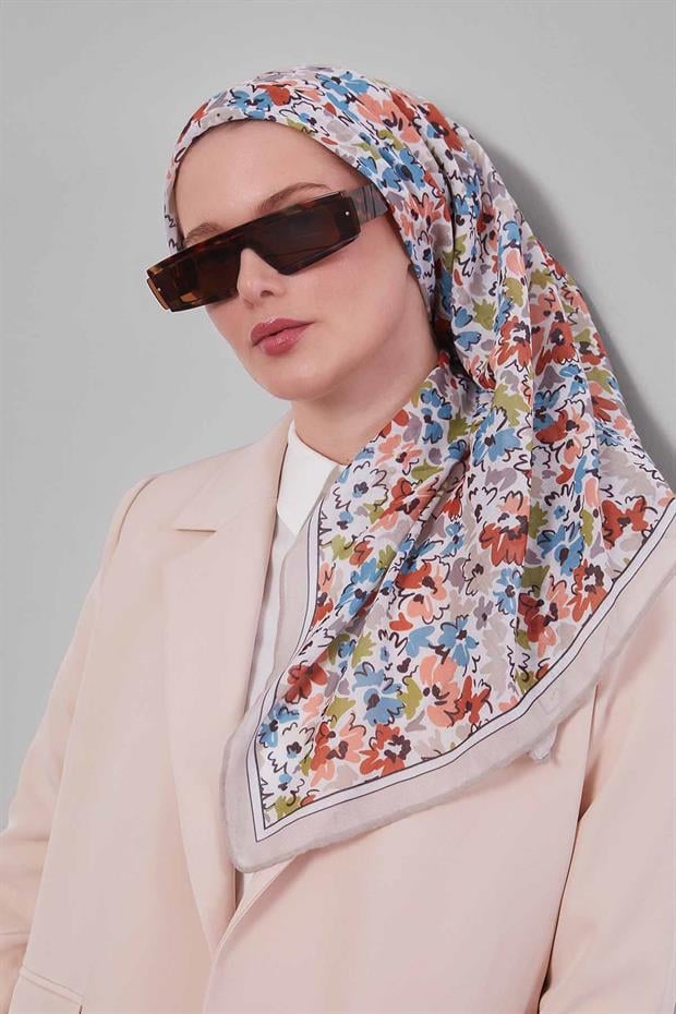 Krem Karışık Çiçek Desen Soft Eşarp