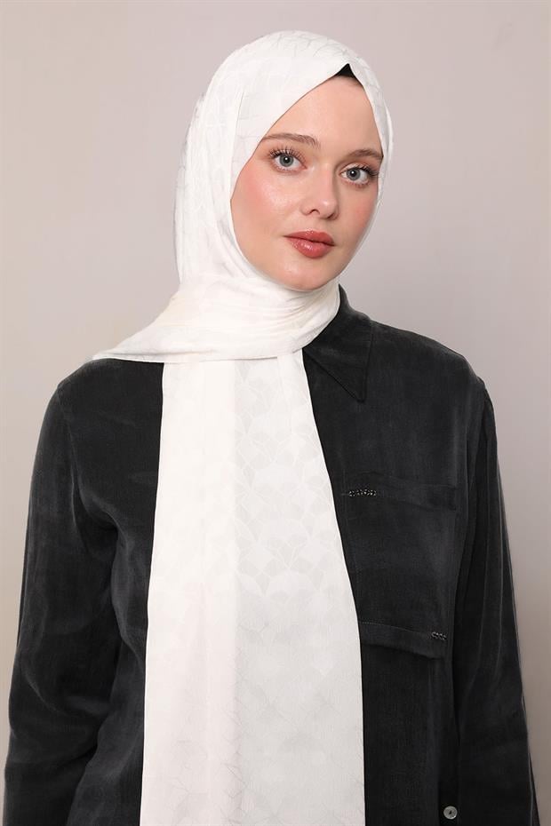 Krem Kristal Desen Jakar Capri Şal