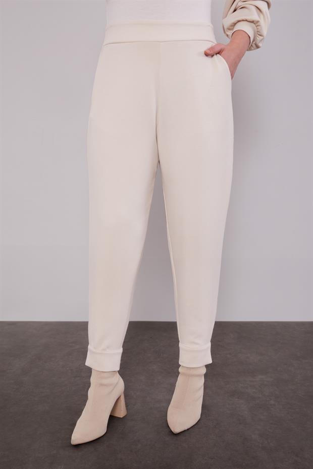 Krem Peluş Şapkalı İkili Takım