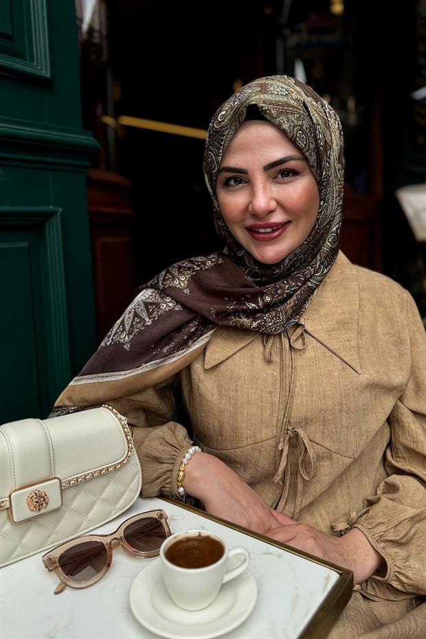 Krem Toka Detay Omuz Çantası