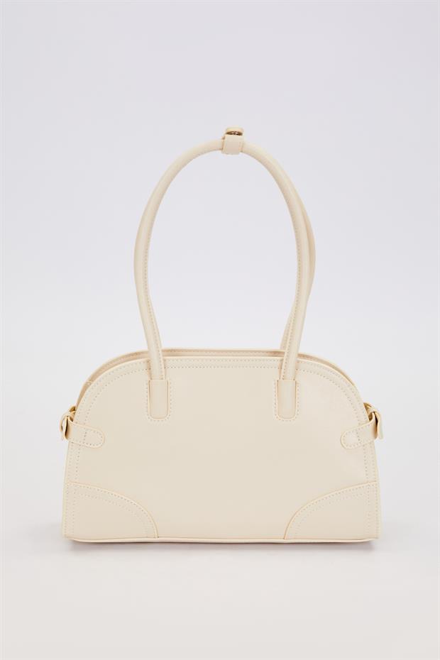 Krem Uzun Askılı Charm Detaylı Omuz Çantası