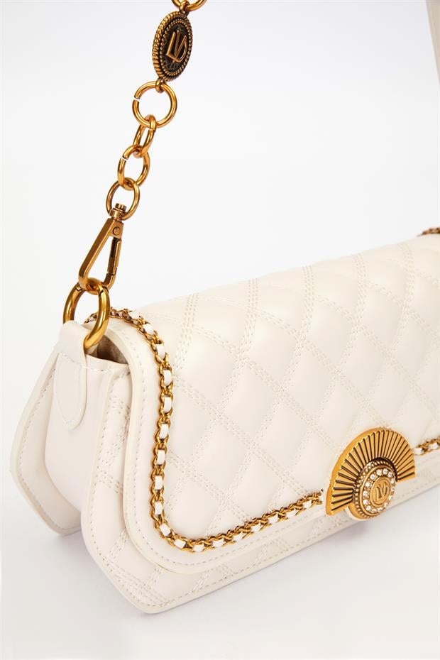 Krem Yelpaze Kilit Detay Çanta