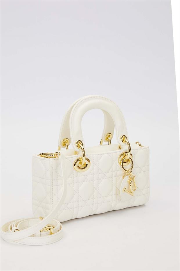 Krem Zincir Askı Aksesuarlı El Çantası