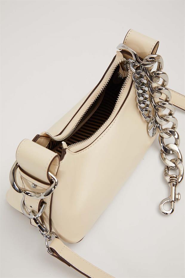 Krem Zincir Halka Detaylı Omuz Çantası