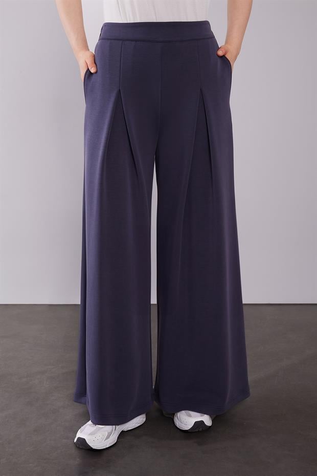 Lacivert Belden Oturmalı Pile Detaylı İkili Takım