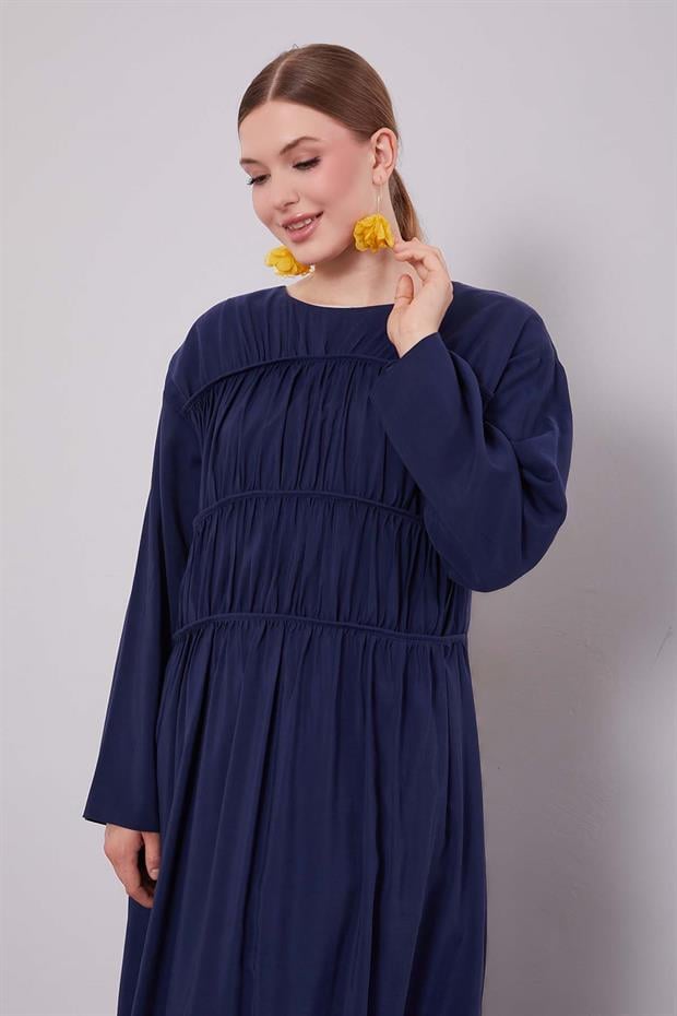 Lacivert Büzgü Detaylı Elbise
