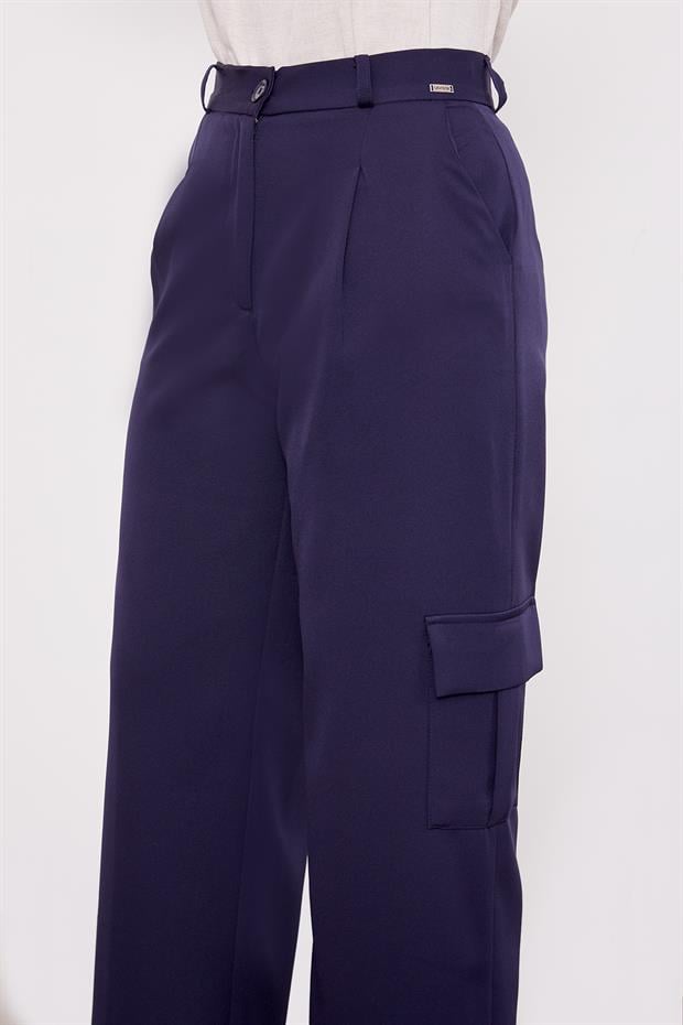 Lacivert Cep Detaylı Pantolon