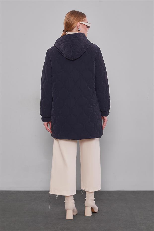 Lacivert Cep Taş Detaylı Kapitone Mont