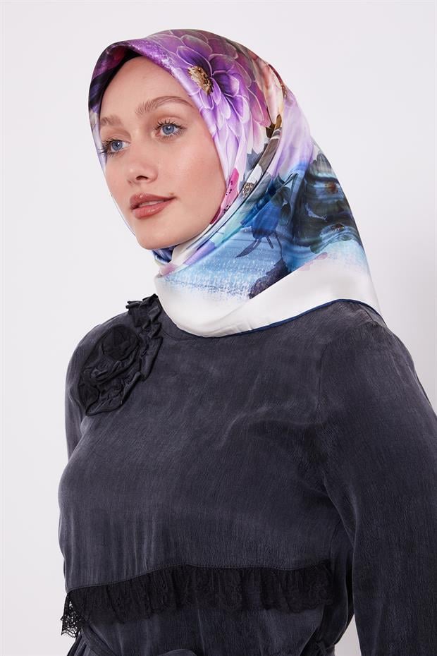 Lacivert Çiçek Desen Sura İpek Eşarp
