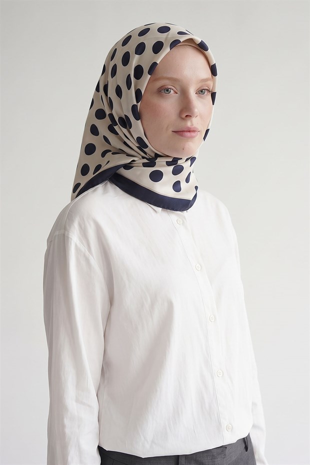 Lacivert - Ekru Puantiyeli Twill İpek Eşarp