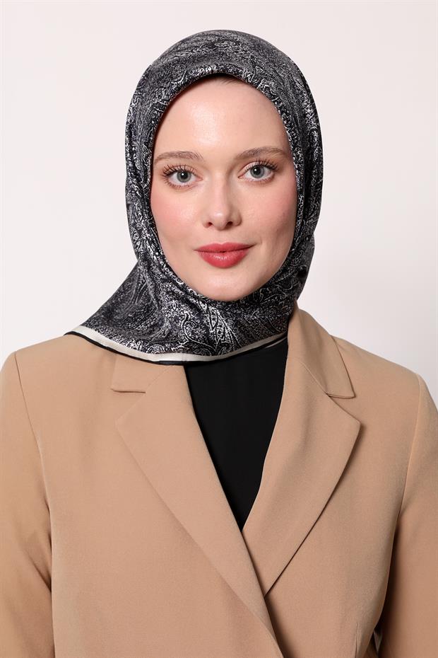 Lacivert - Ekru Soyut Etnik Desen Twill İpek Eşarp