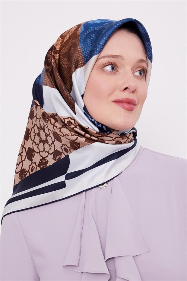 Lacivert Etnik Desen Twil İpek Eşarp