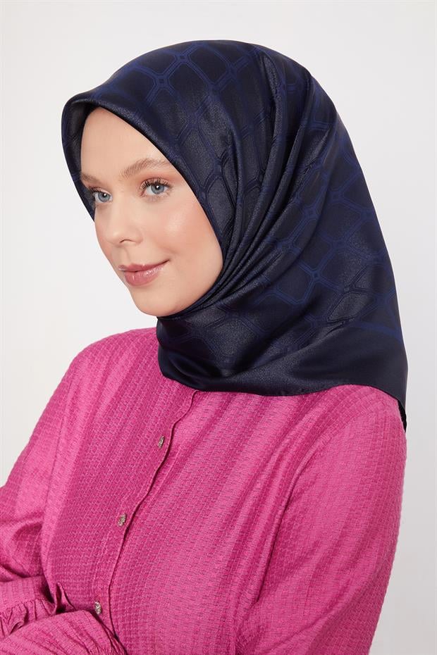 Lacivert Geometrik Kristal Jakar Eşarp