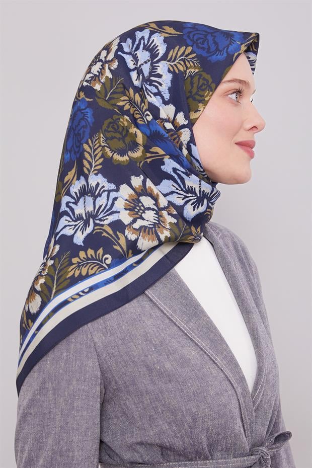 Lacivert Gül Desen Aura Eşarp