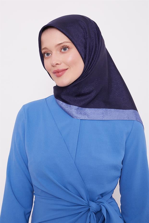 Lacivert Halka Desen Monogram Eşarp