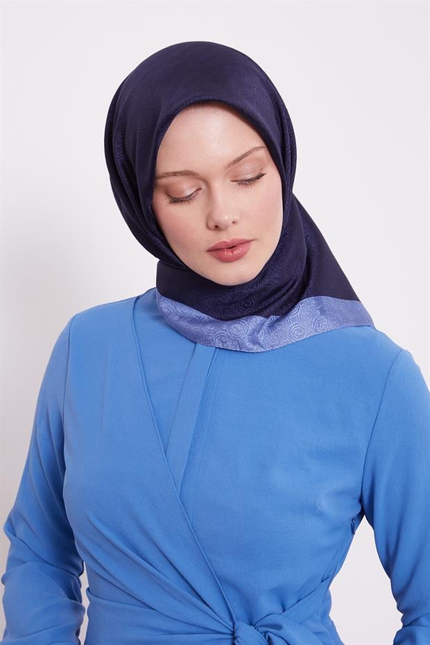Lacivert Halka Desen Monogram Eşarp