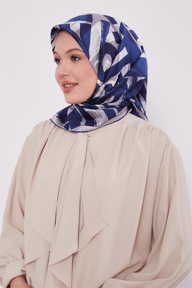 Lacivert Harf Baskılı Twill İpek Eşarp