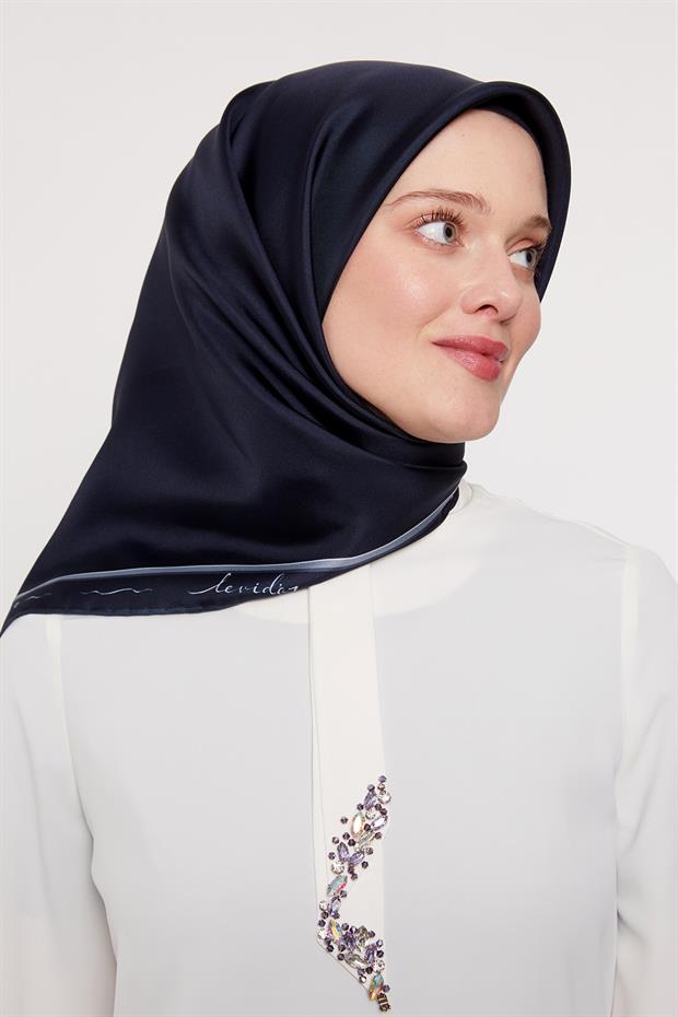 Lacivert İmza Desen Twill İpek Eşarp