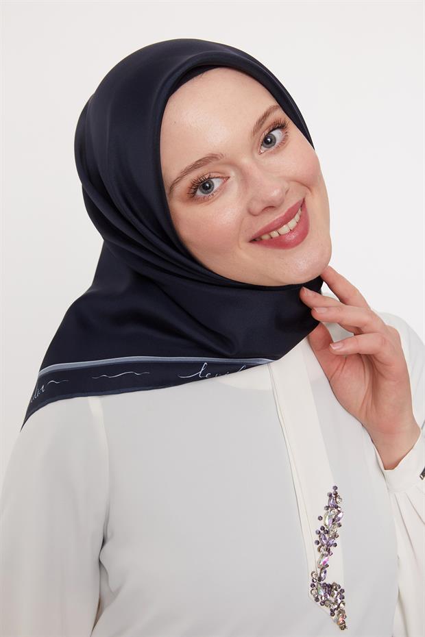 Lacivert İmza Desen Twill İpek Eşarp