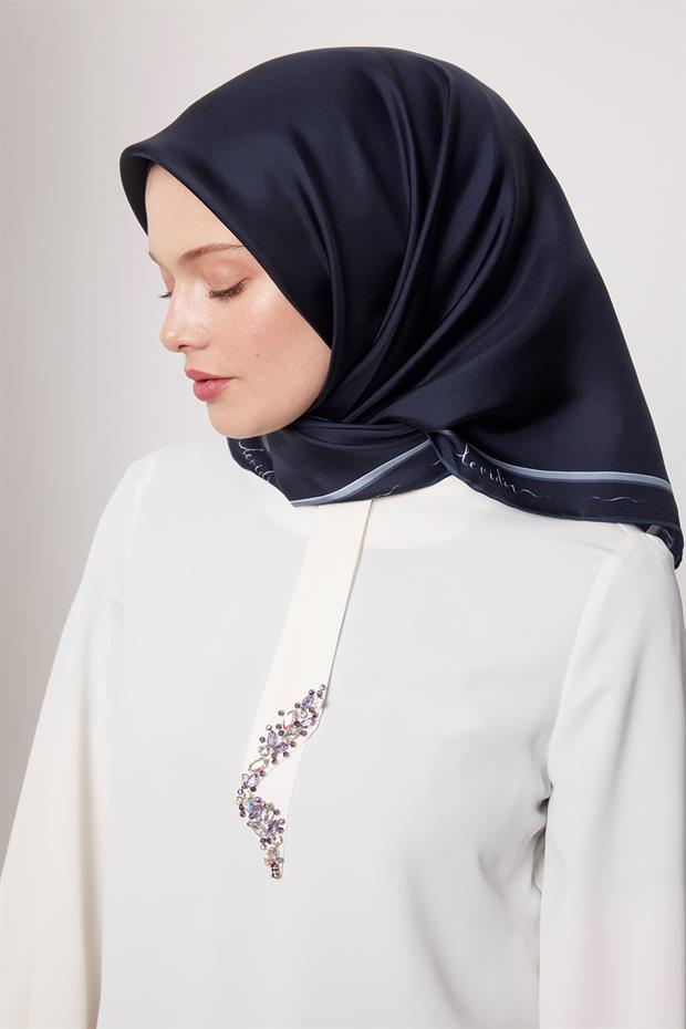 Lacivert İmza Desen Twill İpek Eşarp