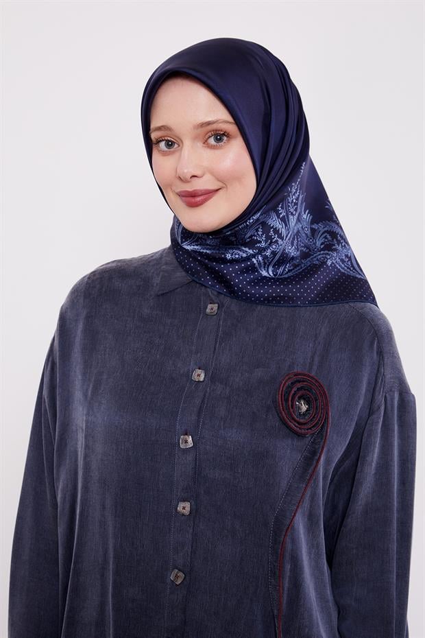 Lacivert Kenar Benekli Twill İpek Eşarp