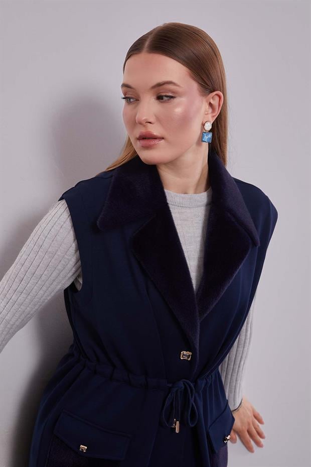 Lacivert Kürk Yaka Detaylı Yelek Takım