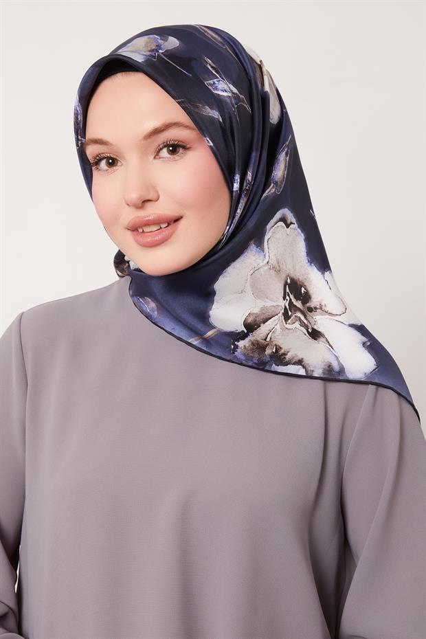 Lacivert Lotus Çiçek Twill İpek Eşarp