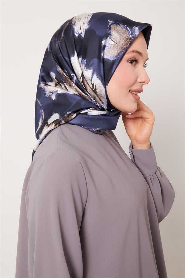 Lacivert Lotus Çiçek Twill İpek Eşarp