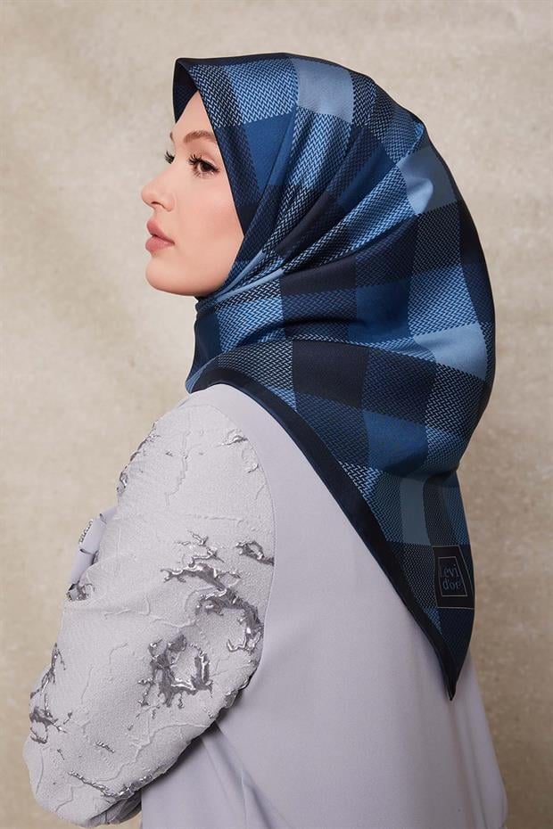 Lacivert Noktalı Kareli Twill İpek Eşarp