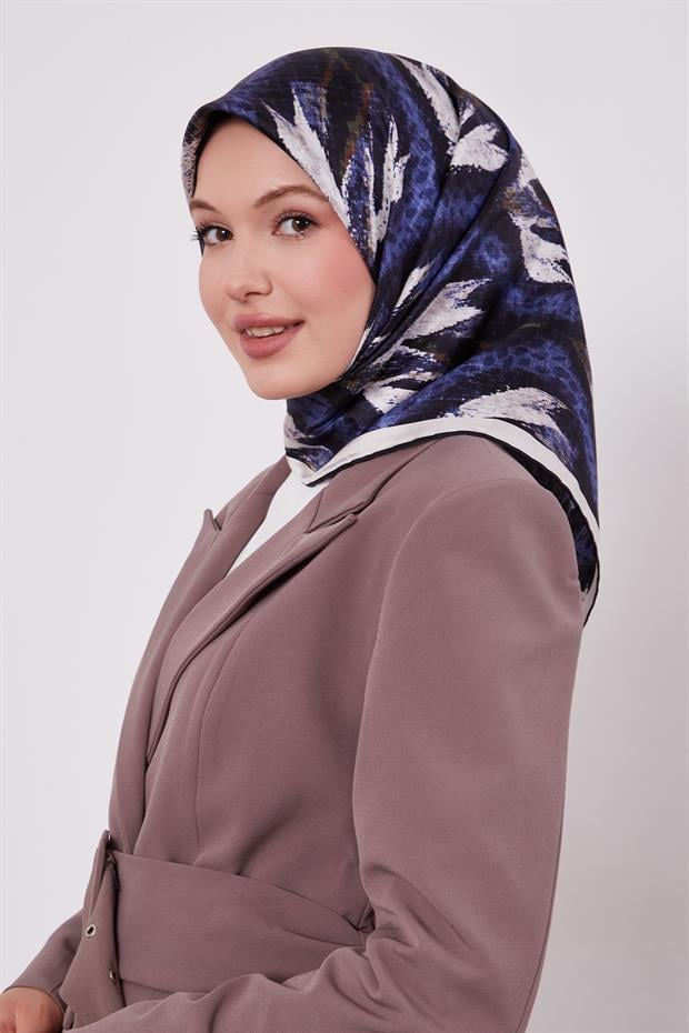 Lacivert Yansıma Görünümlü Twill İpek Eşarp