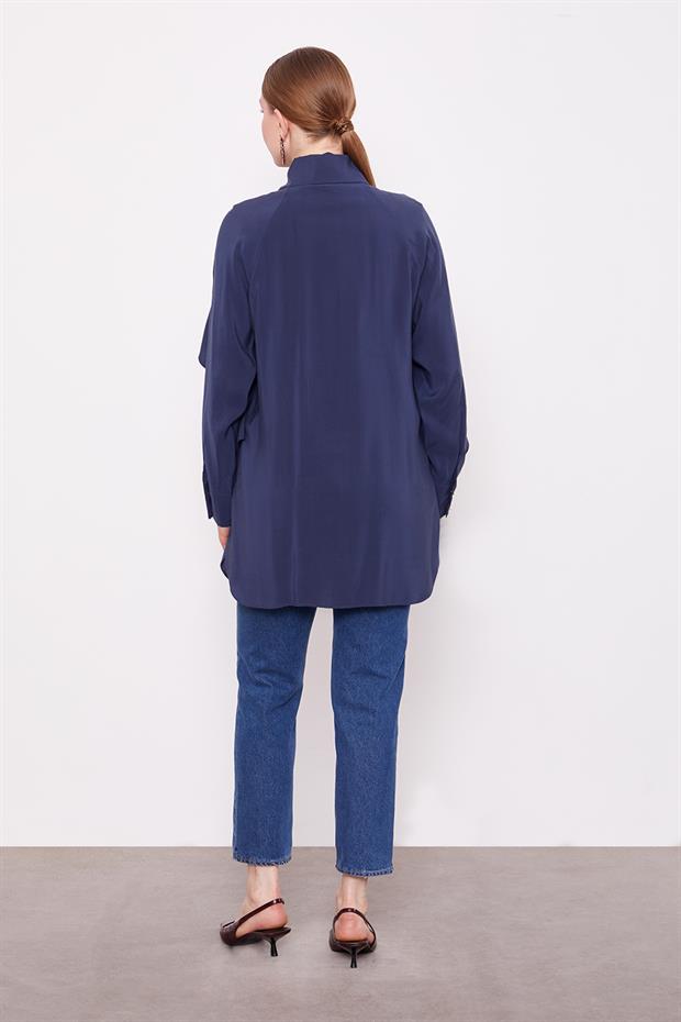 Lacivert Volan Detaylı Gömlek