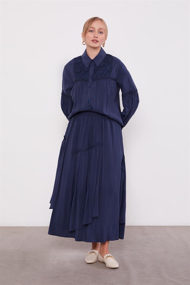 Lacivert Yakası Dantel Detaylı Etek Takım