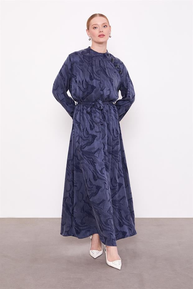 Lacivert Yakası Taş Detaylı Cupra Elbise