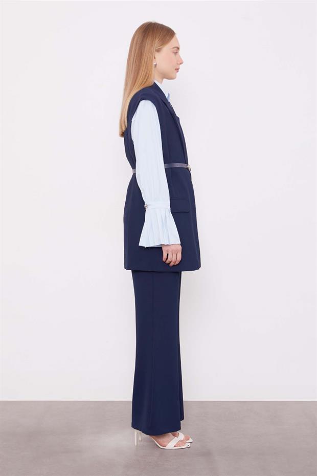 Lacivert Yelekli İkili Takım