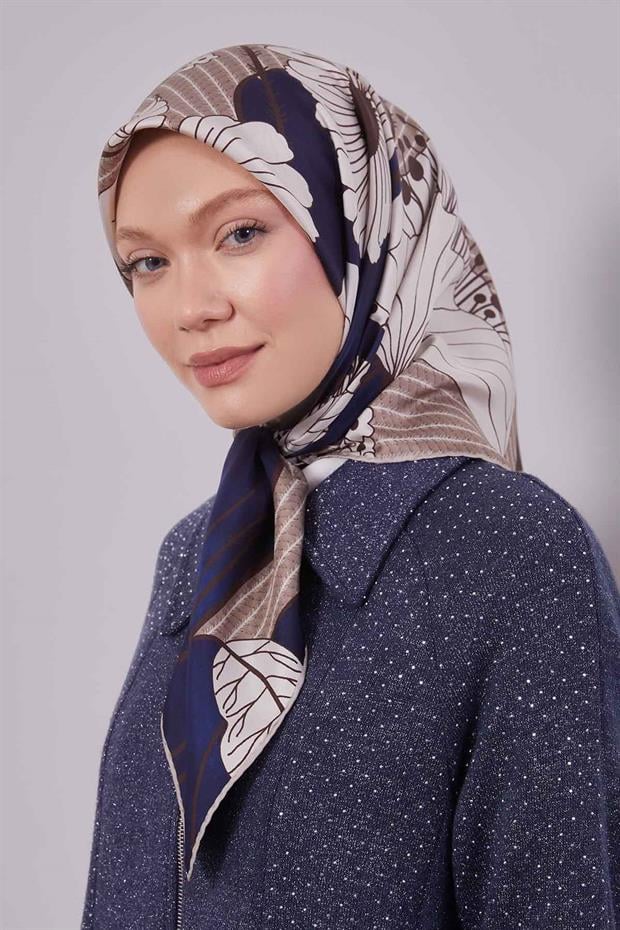 Lacivert Zambak Çiçek Desen Twill İpek Eşarp