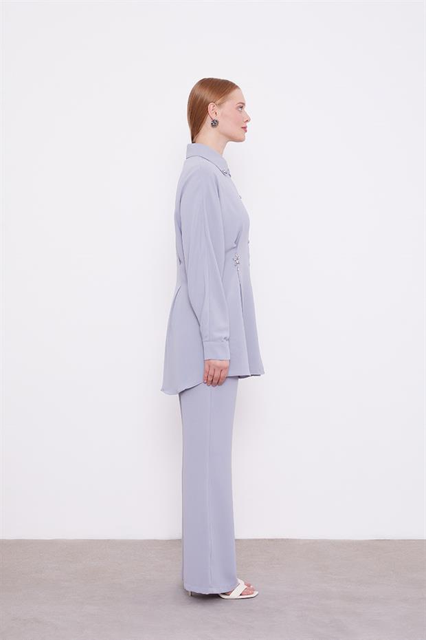 Açık Gri Taşlı Krepe Detaylı Tunik Takım