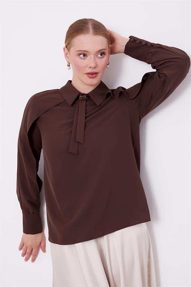 Acı Kahve Yaka Taş Detaylı Bluz