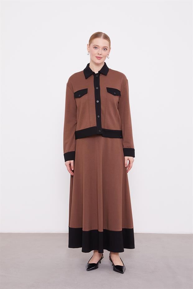 Acı Kahve - Siyah Gömlek Yaka Çıtçıtlı Etekli Takım