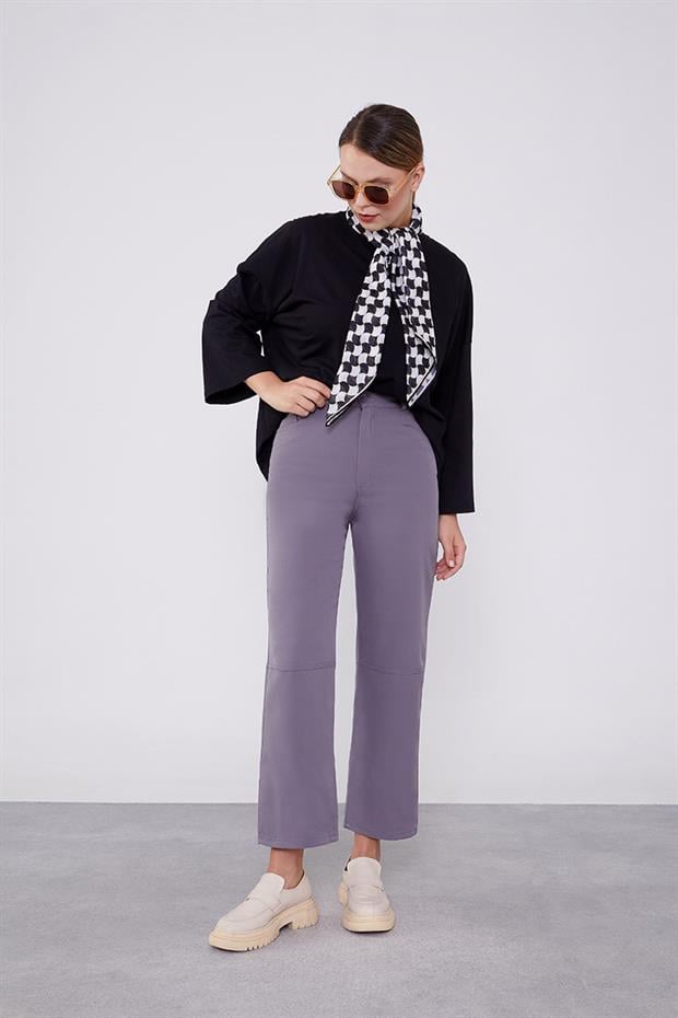 Antrasit Ekleme Tasarımlı Düz Paça Pantolon