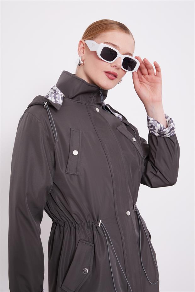 Antrasit Kapüşonlu Beli İp Detaylı Kap