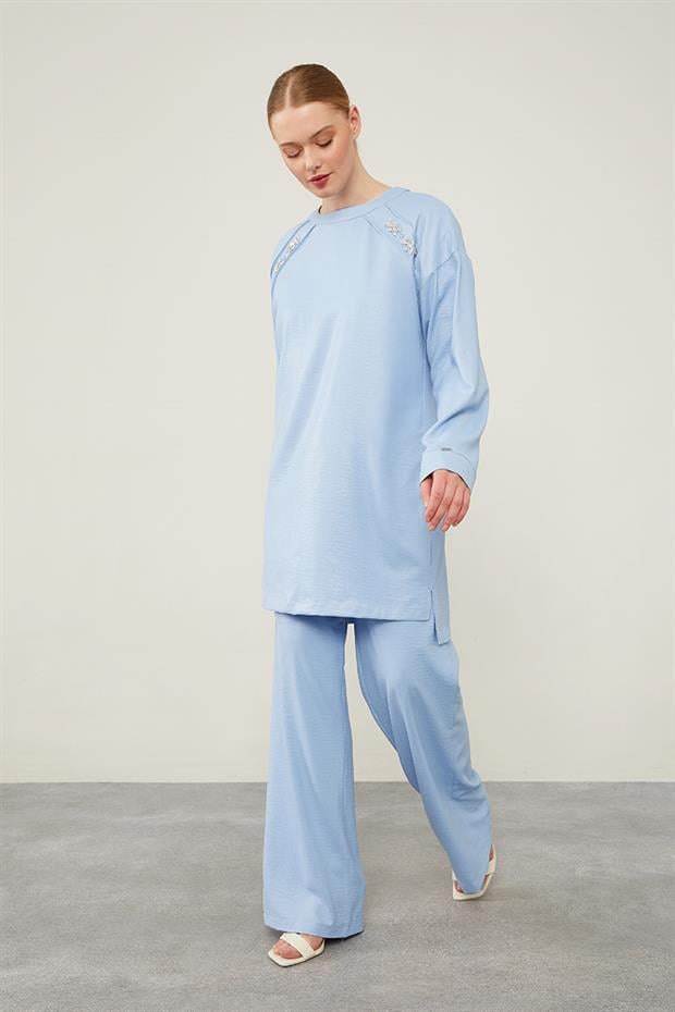 Bebe Mavisi Önü Taş İşlemeli Geniş Pantolonlu Tunik Takım