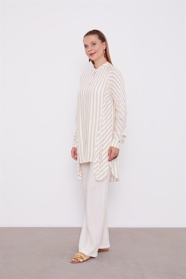 Bej Çizgili Bisiklet Yaka Gömlek