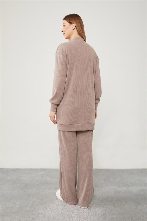 Bej Desenli Hırkalı Triko Takım