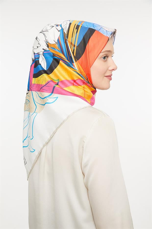 Bej Büyük Cicekli Trend Twill Eşarp
