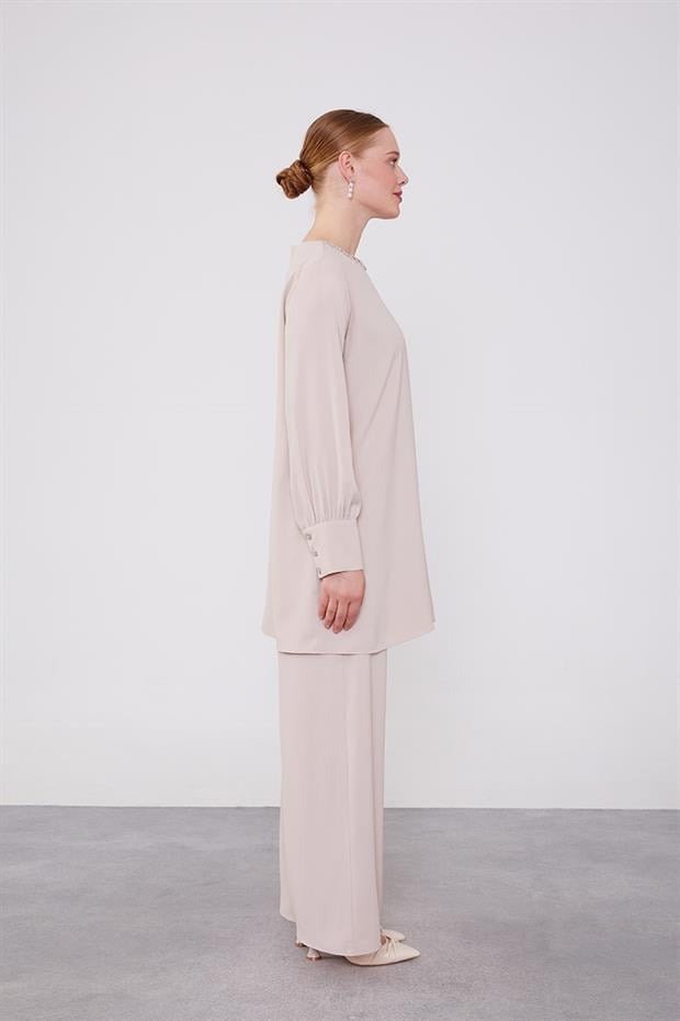 Bej Yakası Taş İşlemeli Şifon Tunik Takım