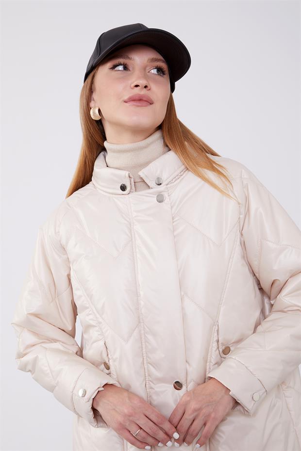 Bej Cep Detaylı Şişme Mont